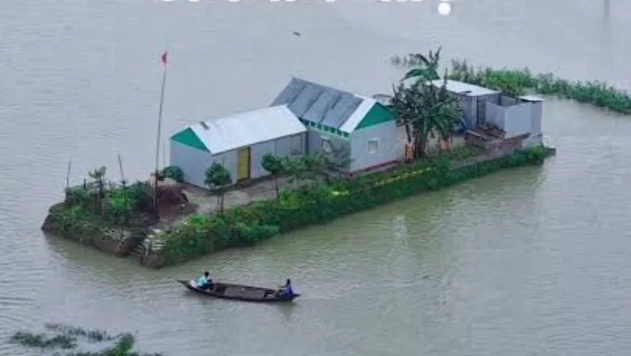 হাওরের জলে ভাসা স্বপ্ন, ইটনার ভাসমান গ্রাম যেন নীল জলার স্বপ্নদীঘি