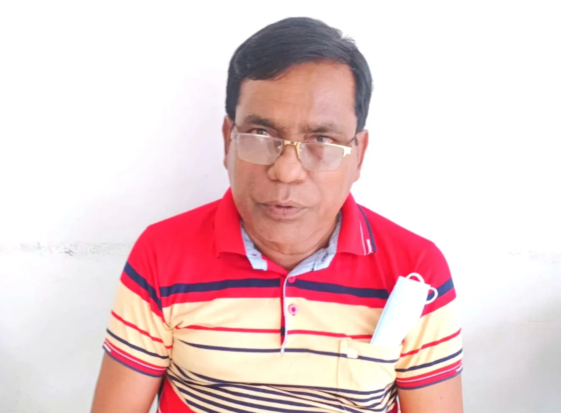 ভারতে পালানোর সময় দর্শনা চেকপোস্টে আ.লীগ নেতা এমএ খালেক গ্রেপ্তার