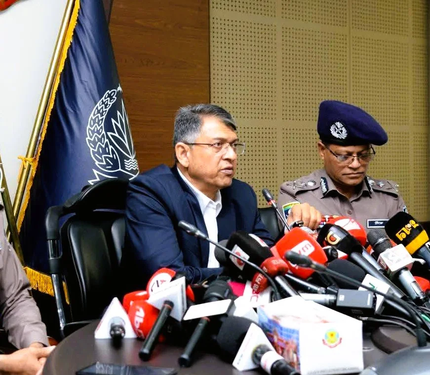 অনলাইন জুয়া-মাদক অপরাধের মূল, শিকড় উৎখাতে গুরুত্ব স্বরাষ্ট্রমন্ত্রীর