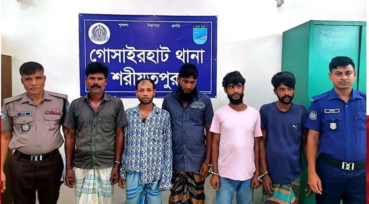 শরীয়তপুরের গোসাইরহাটে রাতভর মাদকবিরোধী অভিযান, গ্রেপ্তার ৫
