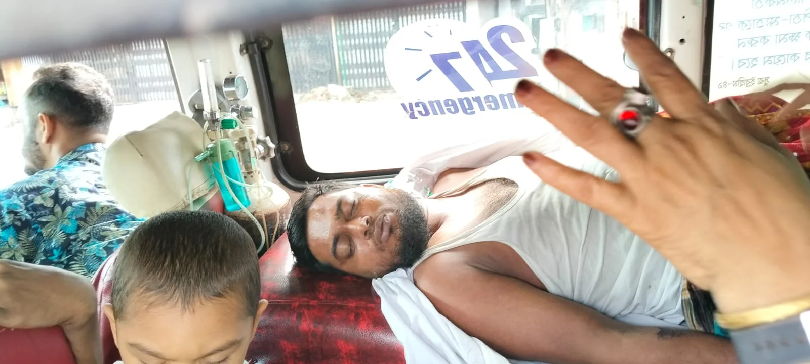 ভাঙ্গায় মসজিদ থেকে বেরিয়ে এনজিওকর্মীর মৃত্যু, উধাও মোটরসাইকেল ও টাকা