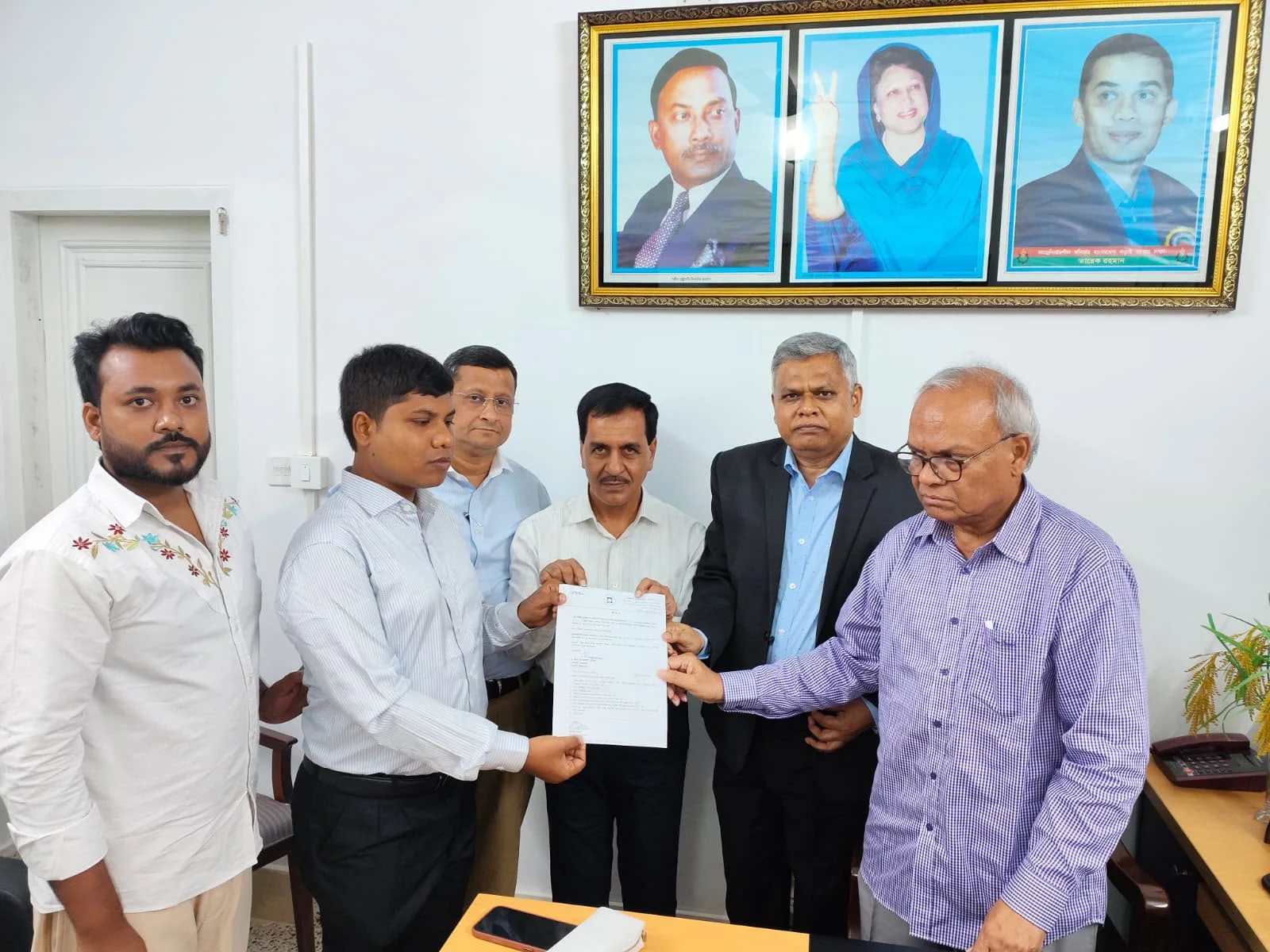 নওগাঁর মেধাবী অন্ধ শিক্ষার্থীর কর্মসংস্থানে আশার আলো