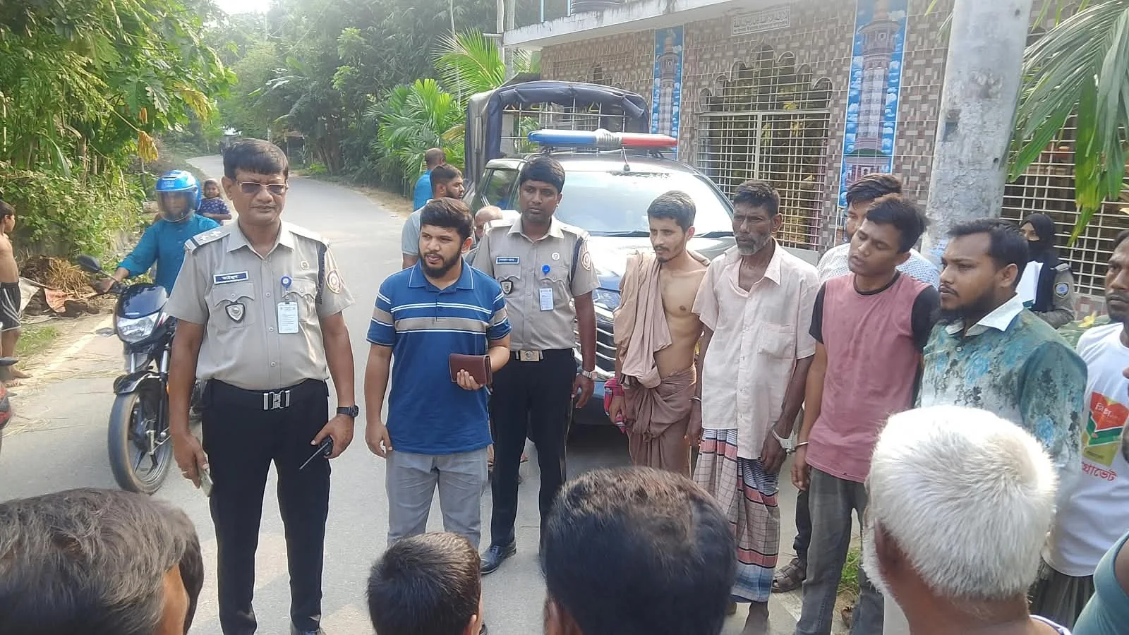 মান্দায় মাদকবিরোধী অভিযানে ৩ জনের কারাদণ্ড, ২ কেজি গাঁজা উদ্ধার