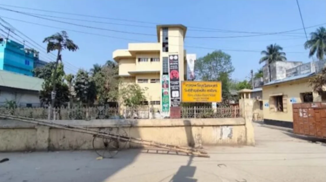 কিশোরগঞ্জ পিডিবিতে চাঞ্চল্যকর জালিয়াতি: হাজার হাজার ইউনিট রিডিং গায়েব করে বাণিজ্যিক লাইন আবাসিক করার অভিযোগ।