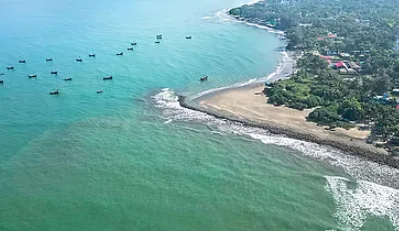 সেন্ট মার্টিন খুললেও জাহাজ চলবে না প্রথম দিনে, অনুমোদনের অপেক্ষা