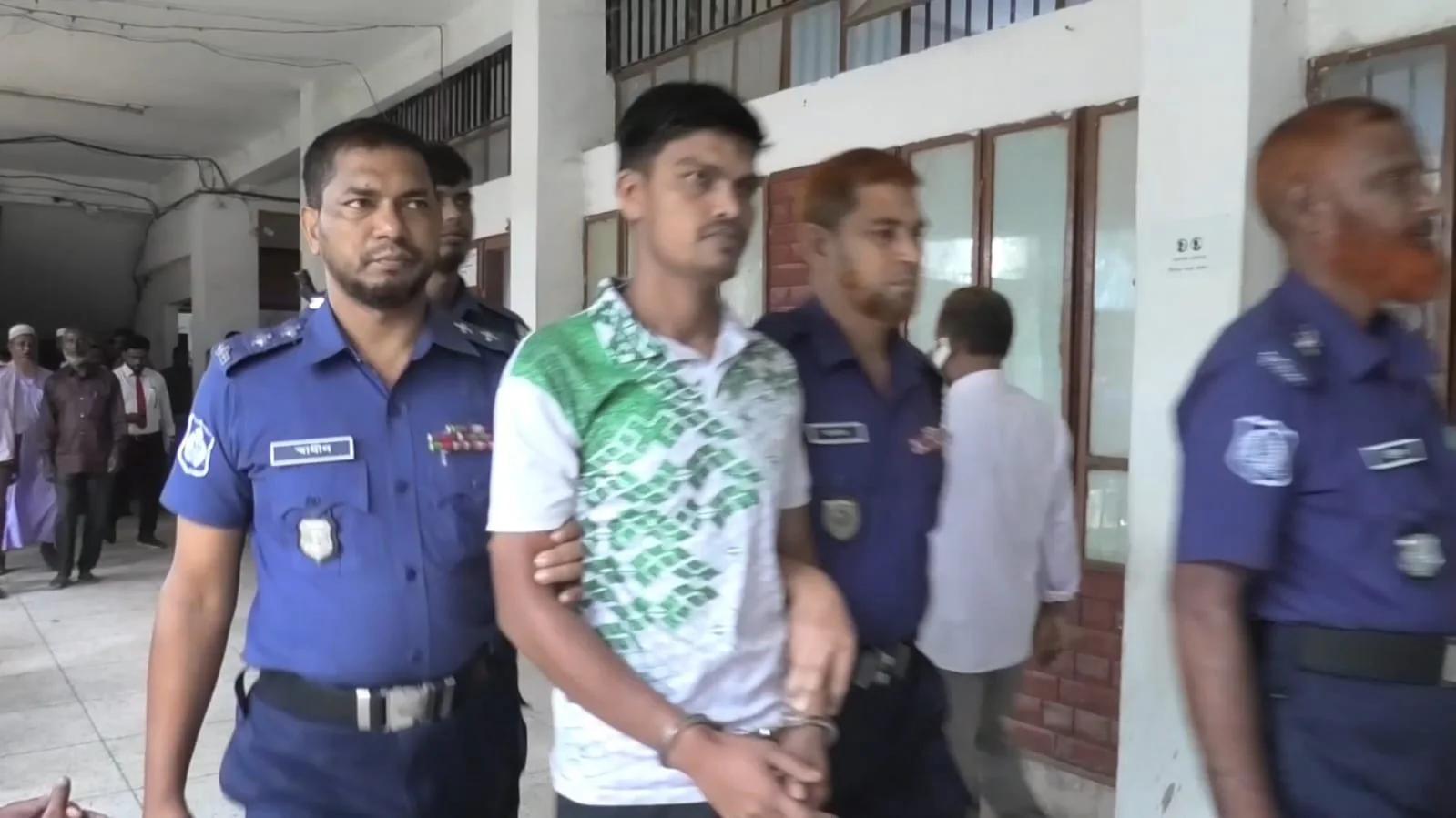 লালমনিরহাটে মিতু হত্যা মামলায় স্বামীর মৃত্যুদণ্ড, সন্তোষ বাদীপক্ষের