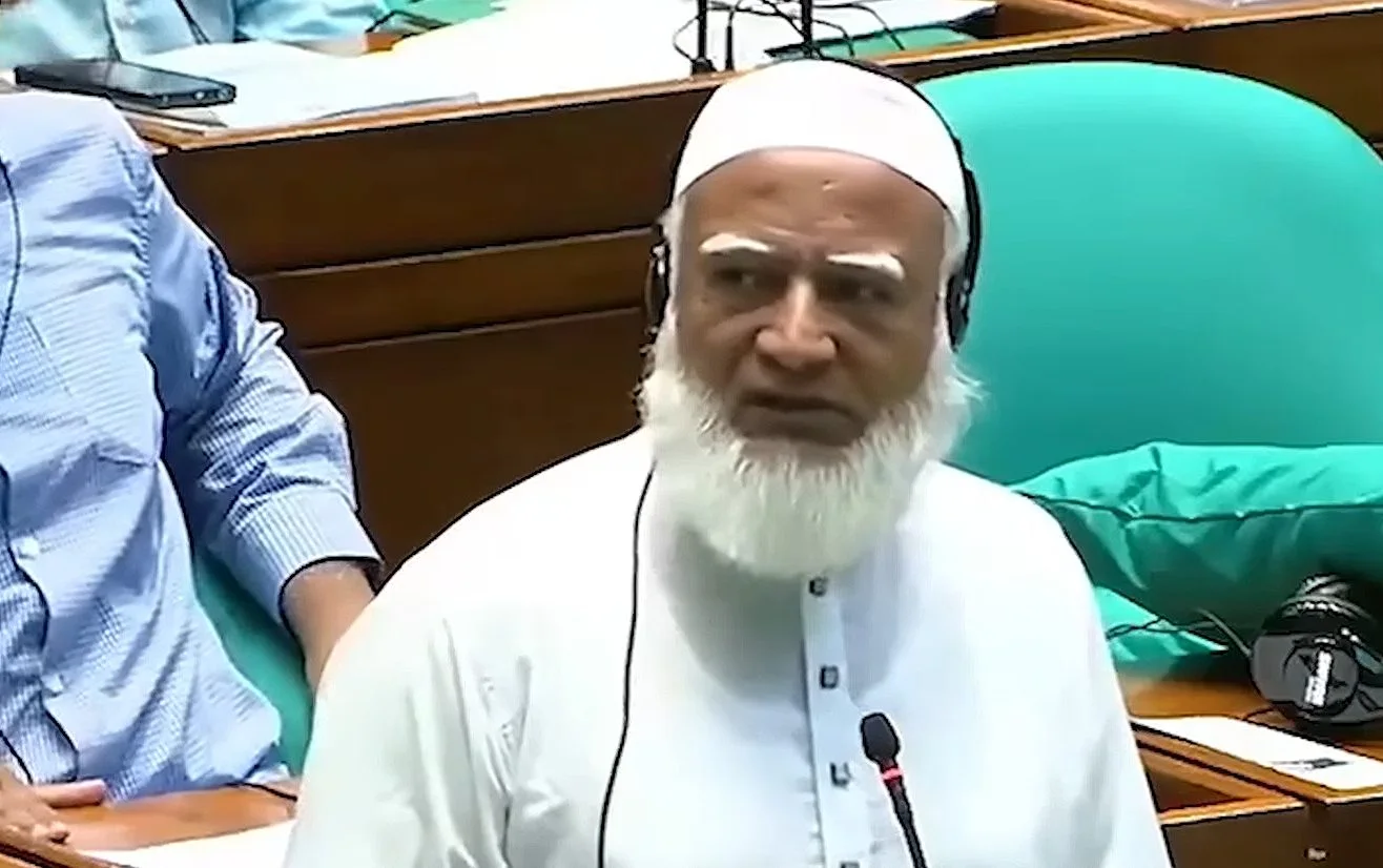 গণভোটের রায় উপেক্ষা করে সংবিধান বদলালে রাজপথে আন্দোলনে নামবে জামায়াত