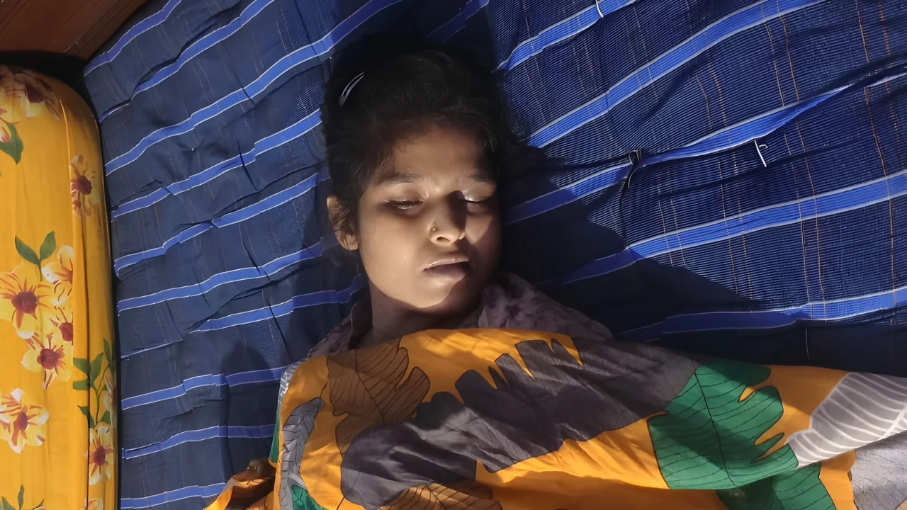 সোনারগাঁয়ে গার্মেন্টসকর্মীর ঝুলন্ত মরদেহ উদ্ধার