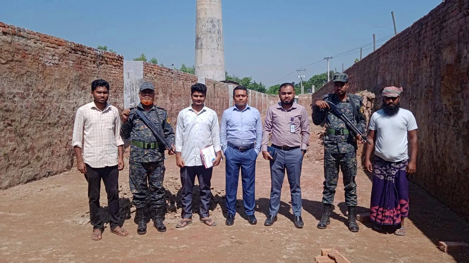 নওগাঁর মান্দায় অবৈধ ইটভাটায় অভিযান, দেড় লাখ টাকা জরিমানা