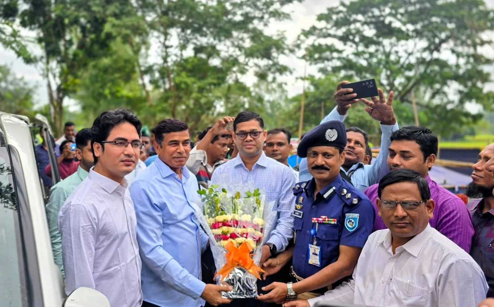 রুহিয়ায় টাঙ্গন ব্যারেজ সেচ প্রকল্পে বর্ণাঢ্য আয়োজনে মৎস্য উৎসবের উদ্বোধন