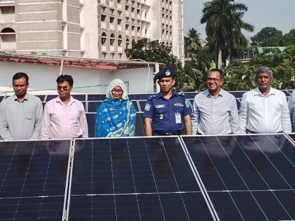 ফরিদপুরের দুই সরকারি ভবনের ছাদের সৌরবিদ্যুৎ জাতীয় গ্রিডে সরবরাহ শুরু