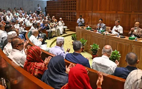 আজ সন্ধ্যায় বিএনপির সংসদীয় দলের জরুরি বৈঠক, তারেকের নির্দেশনা কী?