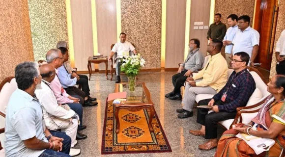 ধর্ম নয়, নাগরিক অধিকারই মুখ্য: পূজার আগে হিন্দু নেতাদের তারেক রহমান