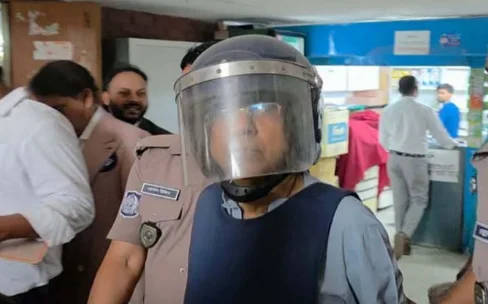 আনিসুল হকসহ চারজনের বিরুদ্ধে দুদকের অভিযোগপত্র গ্রহণ, তিনজনের পরোয়ানা
