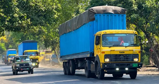 কড়া নিরাপত্তায় রূপপুরে পৌঁছেছে দ্বিতীয় ইউনিটের পারমাণবিক জ্বালানির চালান