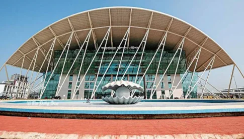 ২১৪ কোটি টাকার কক্সবাজার রেলস্টেশনে অনেক সেবা বন্ধ,রক্ষণাবেক্ষণেও সংকট