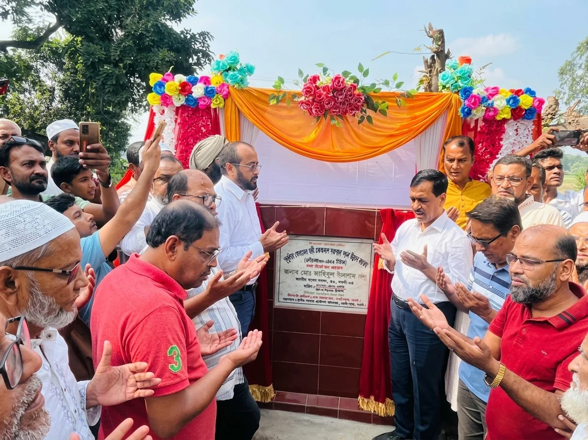নওগাঁয় ৪ গ্রামীণ সড়কের উন্নয়নকাজ উদ্বোধন করলেন এমপি জাহিদুল ইসলাম ধলু