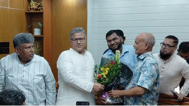ভাঙ্গায় ছাত্রলীগ নেতা খায়রুলসহ আওয়ামীলীগ নেতাকর্মীদের বিএনপিতে যোগদান