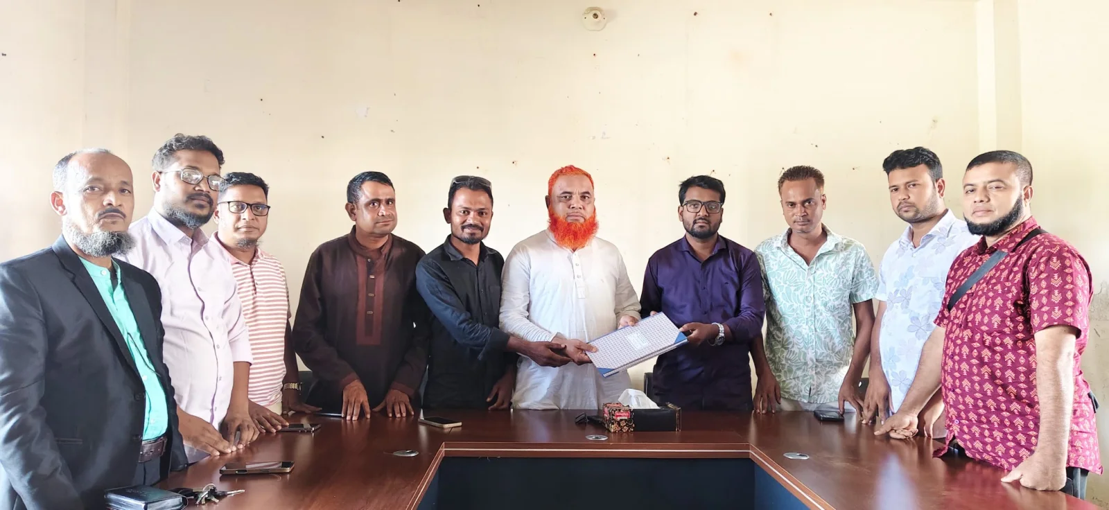 গোয়াইনঘাট প্রেসক্লাবে দায়িত্ব নিল নতুন কমিটি