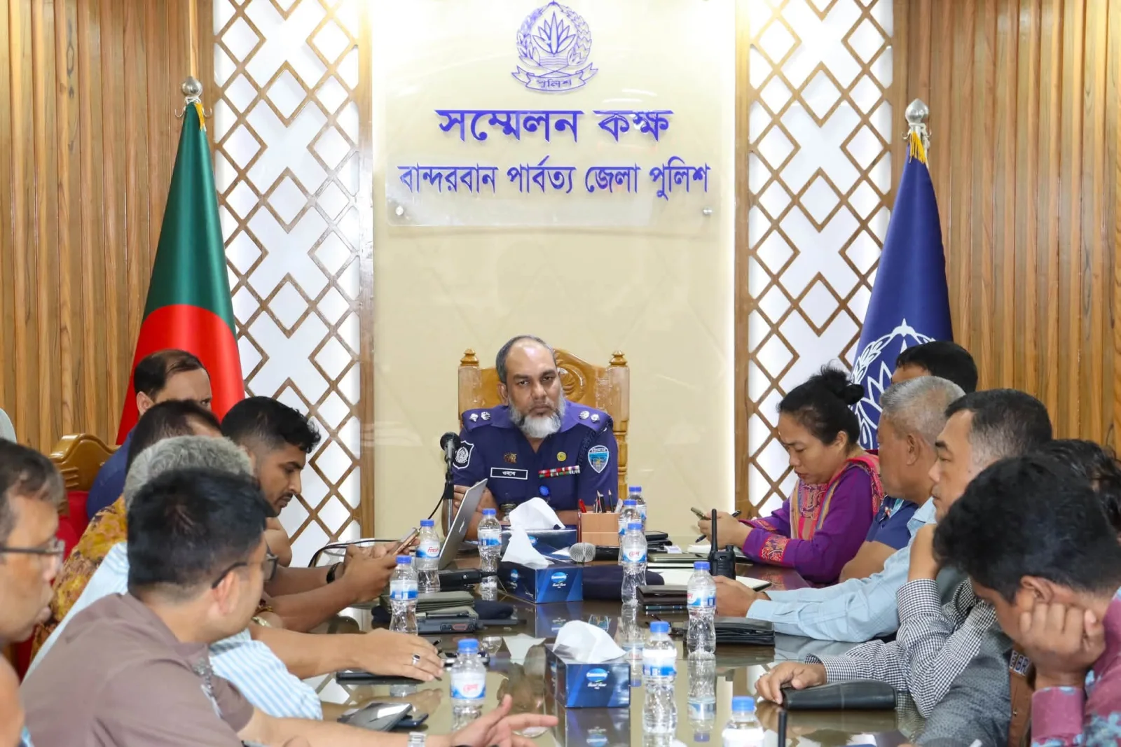 প্রবারণা পূর্ণিমা উদ্যাপনে বান্দরবান জেলা পুলিশের মতবিনিময় সভা।