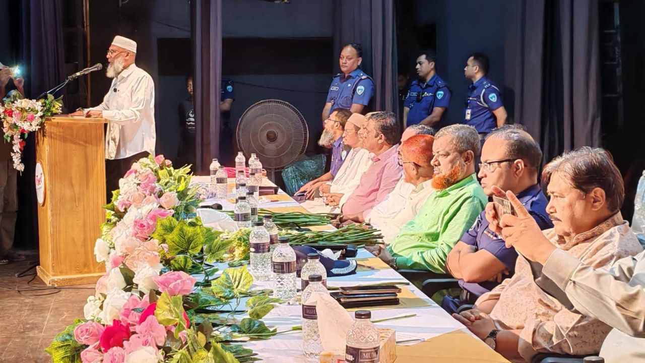 কক্সবাজার সদর মডেল থানার উদ্যোগে ‘কমিউনিটি পুলিশিং’ মতবিনিময় সভা অনুষ্ঠিত