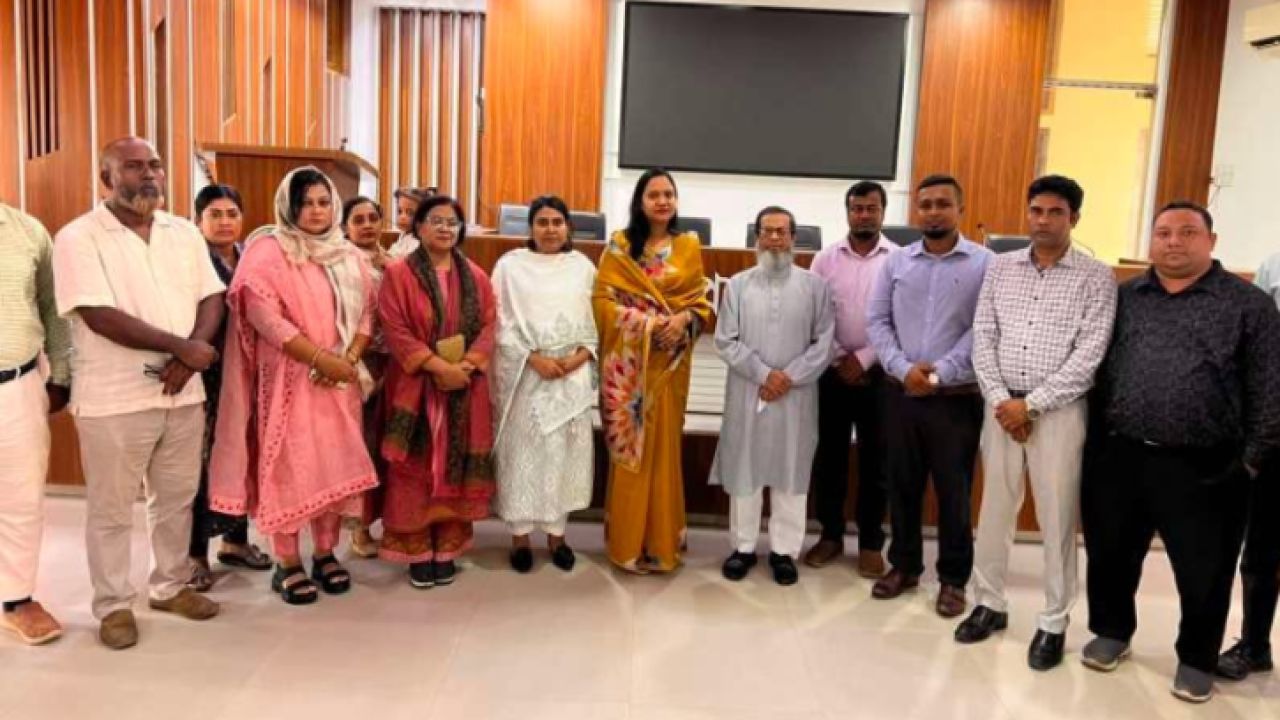 বন্দরে উপজেলা অডিটোরিয়ামের আধুনিকীকরণ কাজের উদ্বোধন