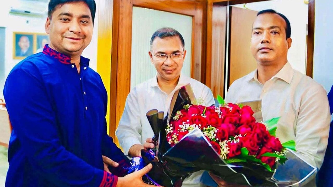 তারেক রহমানের টেবিলে ছাত্রদলের নতুন কমিটি, ঘোষণা নিয়ে বাড়ছে অপেক্ষা