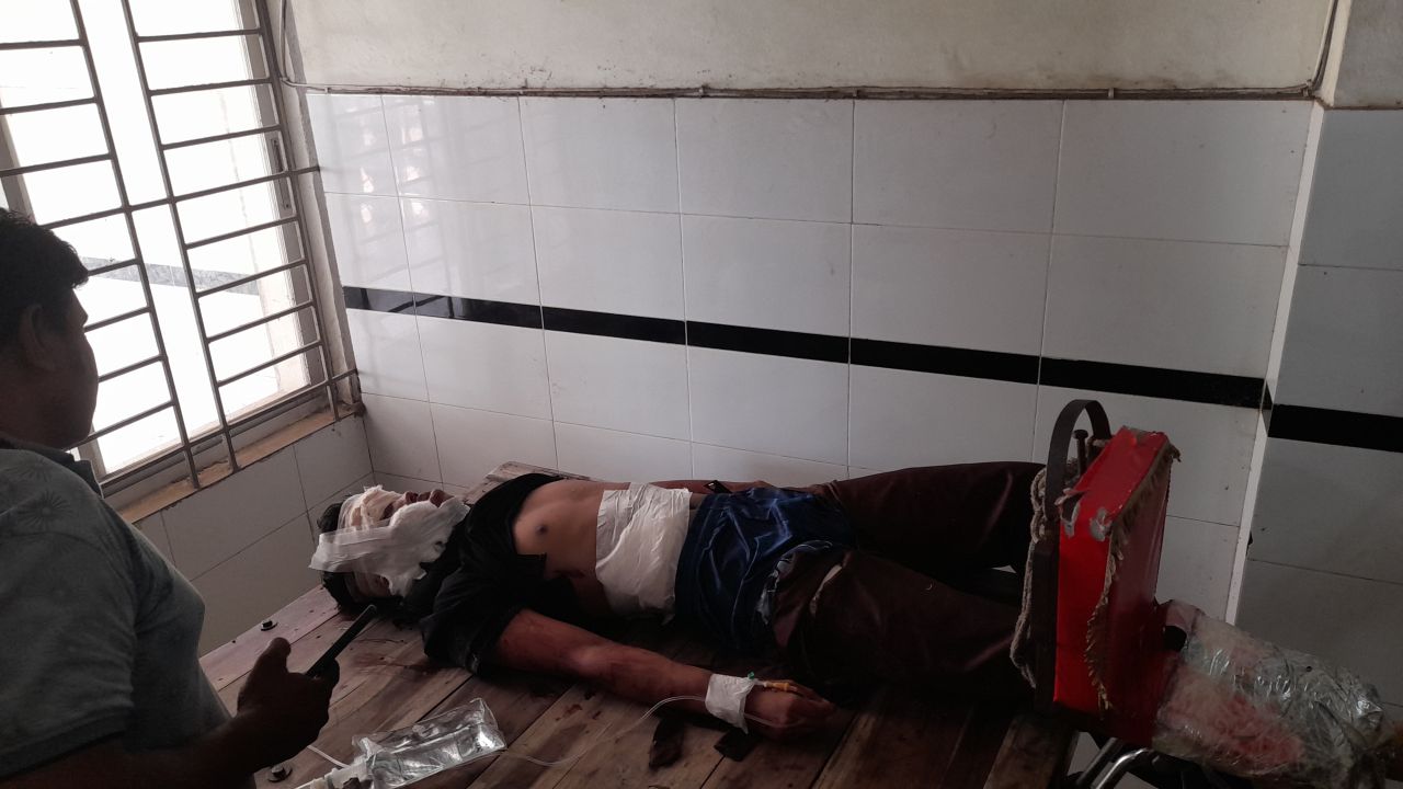 ফরিদপুরের ভাঙ্গায় মোটরসাইকেল নিয়ন্ত্রণ হারিয়ে রেলিঙে ধাক্কা, নিহত ১ আহত ১