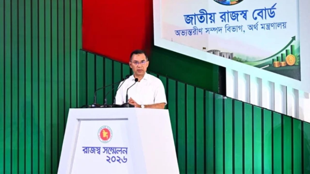 এবার ঘুরে দাঁড়ানোর পালা, একসঙ্গে কাজ করতে হবে: প্রধানমন্ত্রী