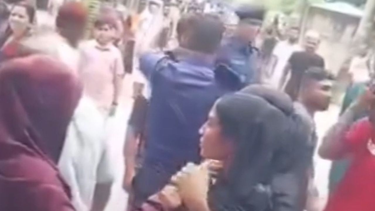 ভাঙ্গায় এক নারীকে নিয়ে দুই ভাইয়ের তুলকালাম কাণ্ড, থানায় টানাটানি-হাতাহাতি আহত ৫