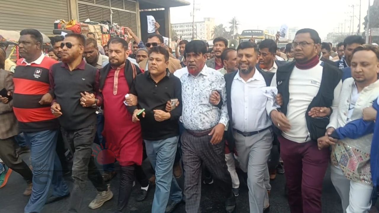 গাজীপুর-২ আসনে বিএনপির মনোনীত প্রার্থী এম মঞ্জুরুল করিম রনির সমর্থনে গাছায় বিশাল মিছিল