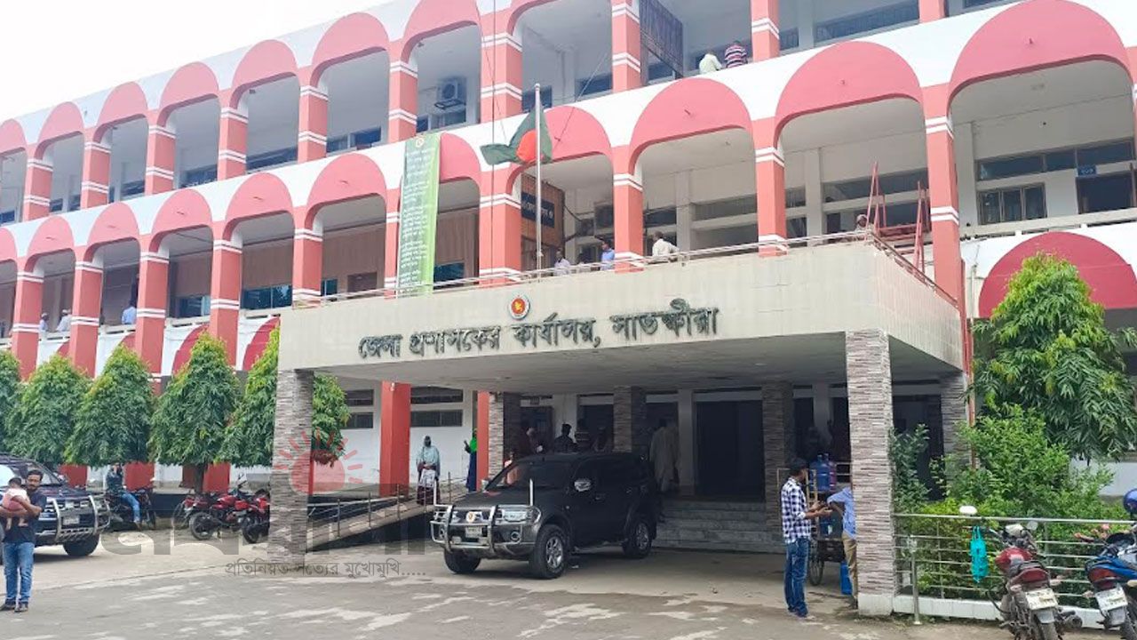 লিখিত ও ভাইভায় হাতের লেখার অমিল, বাসা থেকে ডেকে এনে প্রার্থী আটক