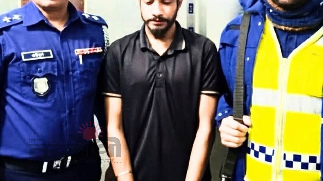 বগুড়ায় পর্যটকের গলায় ছুরি ঠেকিয়ে ছিনতাই: মূল হোতা ইমন গ্রেফতার পলাতক তিনজন