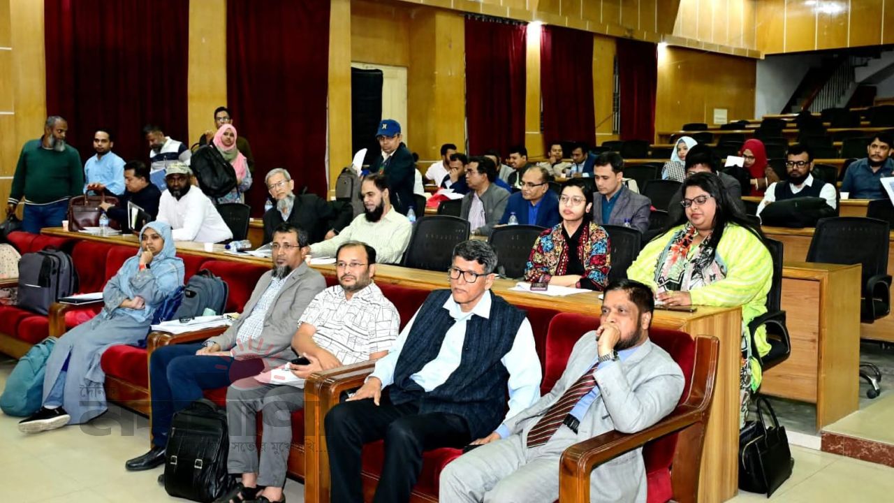 চবিতে ‘একাডেমিক ট্রান্সফরমেশন ফান্ড’ বিষয়ক কর্মশালা অনুষ্ঠিত