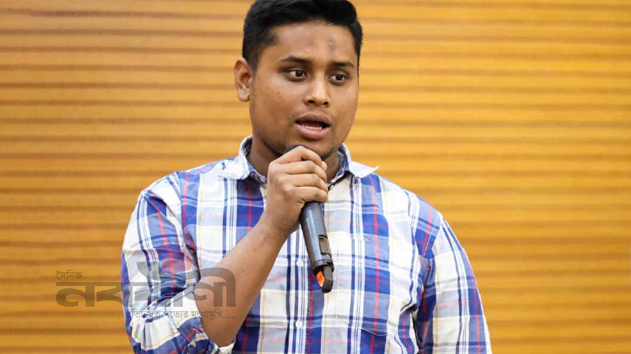 কেন্দ্রে মোবাইল নিষিদ্ধ করা ভোট চুরির ষড়যন্ত্রের অংশ: হাসনাত আব্দুল্লাহ