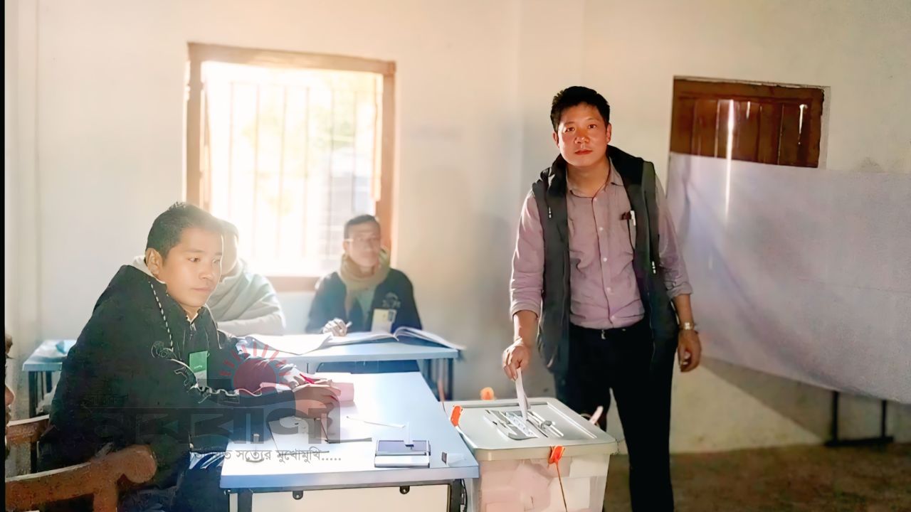 বরকলে শান্তিপূর্ণ ভোটগ্রহণ: গণভোটে ‘না’ ভোটে বিপুল ব্যবধান 