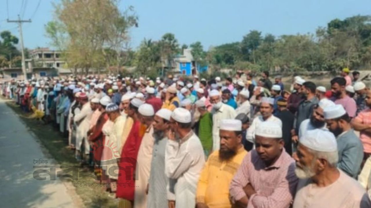 মসজিদের সভাপতির জানাজায় ইমামতি করেন সাতক্ষীরা-৩ আসনের নব-নির্বাচিত এমপি