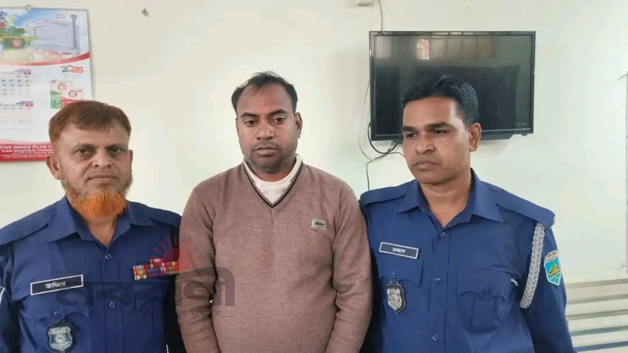 চাঁপাইনবাবগঞ্জে ককটেল বিস্ফোরণ: নিহত ২, গ্রেপ্তার শরিফ উদ্দিন