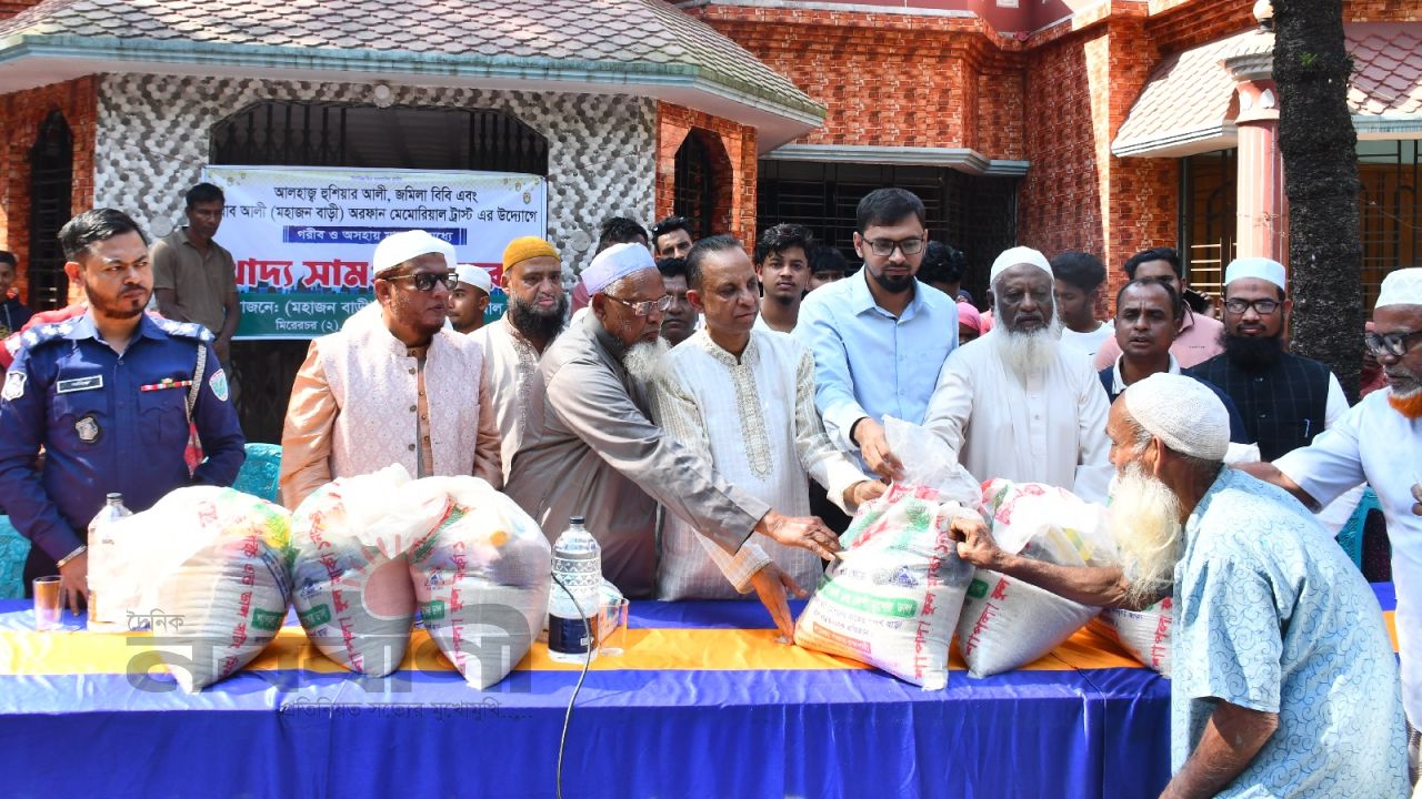 বিশ্বনাথে রমজান উপলক্ষে খাদ্যসামগ্রী পেলেন ৬০০ পরিবার