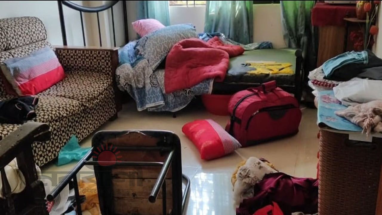 ভালুকায় স্বেচ্ছাসেবক দলের নেতার বাড়িতে ভাংচুর ও লুটপাটের অভিযোগ