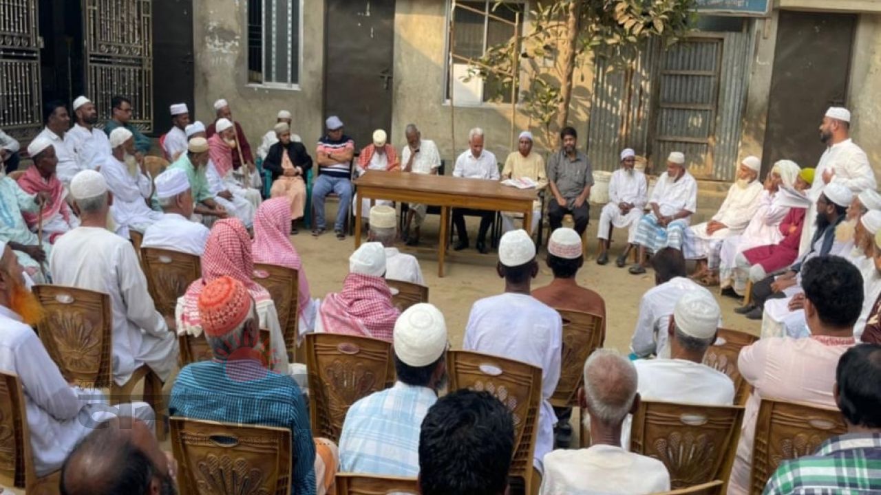 বুড়িচংয়ে যুবসমাজের উদ্যোগে ইফতার ও সেহরি সামগ্রী বিতরণ