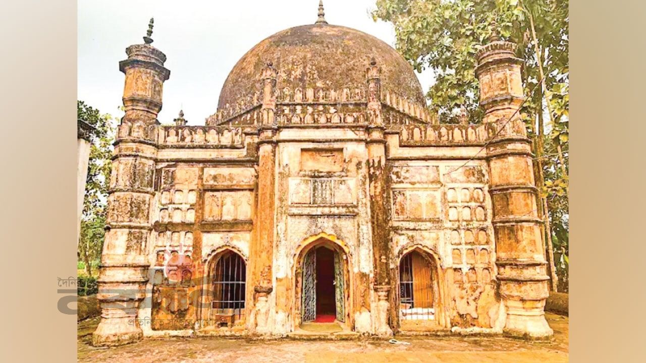 স্থানীয় ও মোগল স্থাপত্যের অনন্য সমন্বয়: শাহ মাহমুদ মসজিদ
