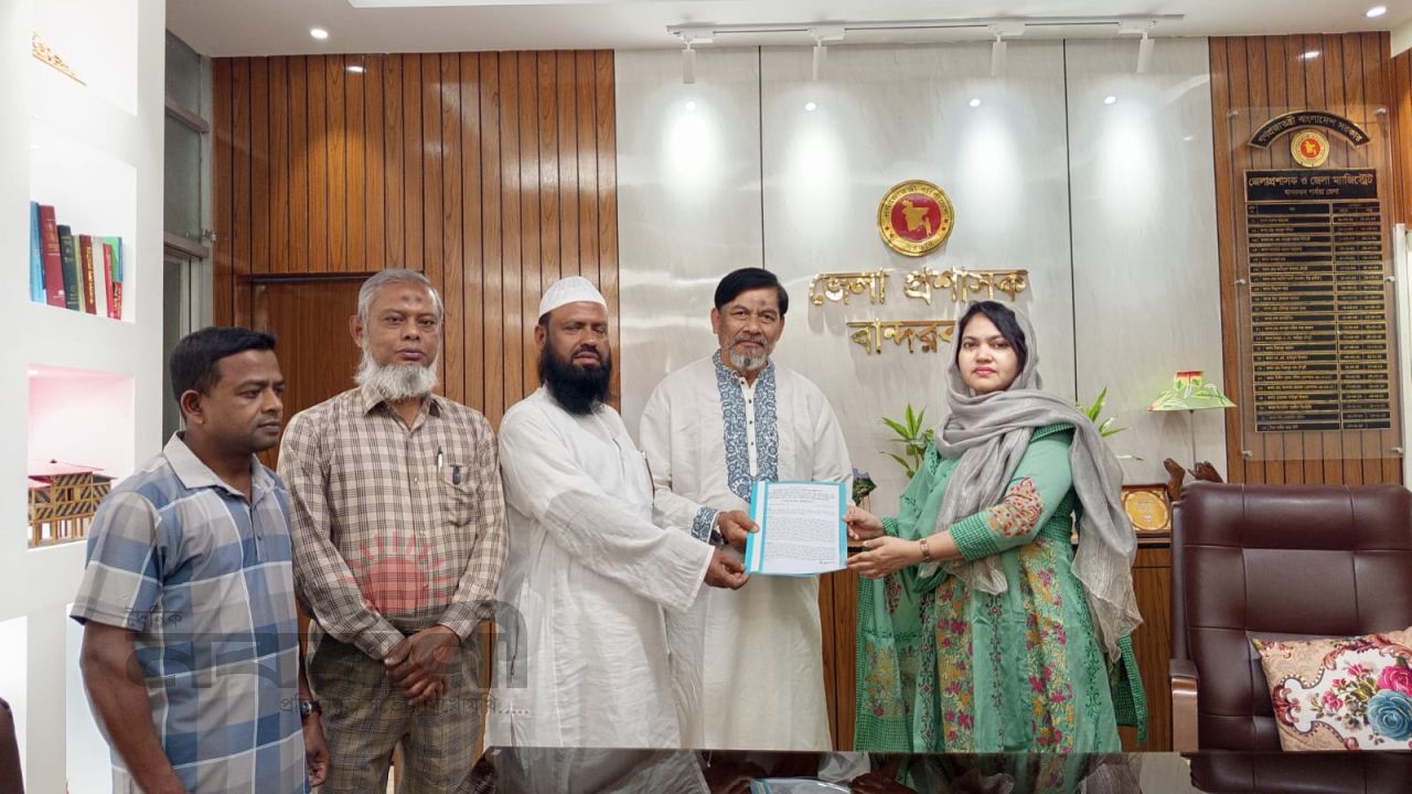 পার্বত্য চট্টগ্রামে সাত দফা দাবিতে তিন জেলায় স্মারকলিপি