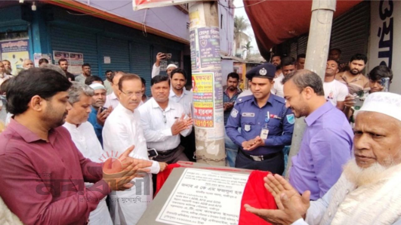 কালীগঞ্জ পৌরসভায় চার অবকাঠামো উন্নয়ন কাজের উদ্বোধন