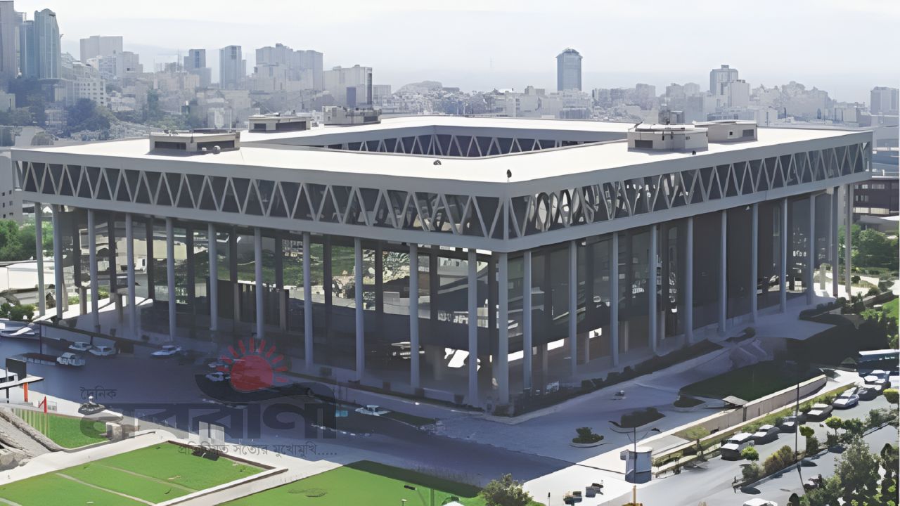 ইরানি রাষ্ট্রীয় টেলিভিশন ভবনে ইসরায়েলি বিমান হামলা