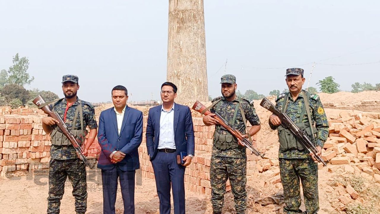 ধামইরহাটে অবৈধ ইটভাটায় মোবাইল কোর্ট, ১ লাখ টাকা জরিমানা