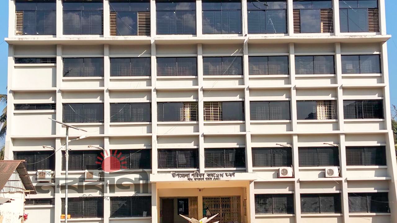 লামায় শুরু হচ্ছে ফ্যামিলি কার্ডের পাইলট প্রকল্প, প্রথম ধাপে সুবিধা পাচ্ছেন ১০৯৭ পরিবার