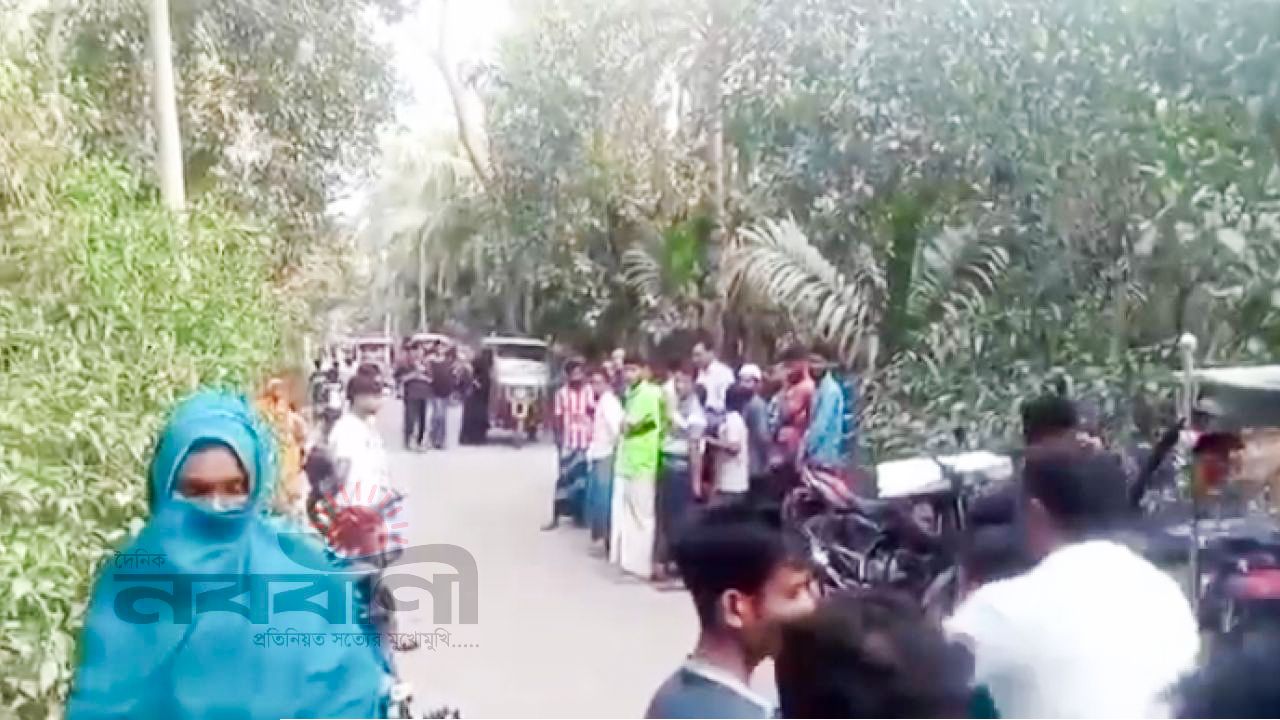 রায়পুরে কয়েক ঘণ্টার ব্যবধানে যুবক ও যুবতীর ঝুলন্ত মরদেহ উদ্ধার