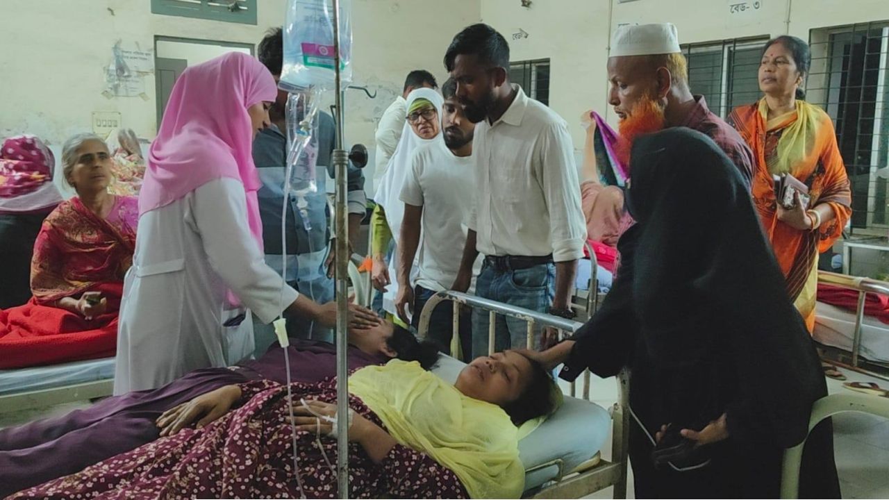 ইফতারের বিরিয়ানি খেয়ে ভালুকায় অর্ধশতাধিক জুতা কারখানা শ্রমিক অসুস্থ