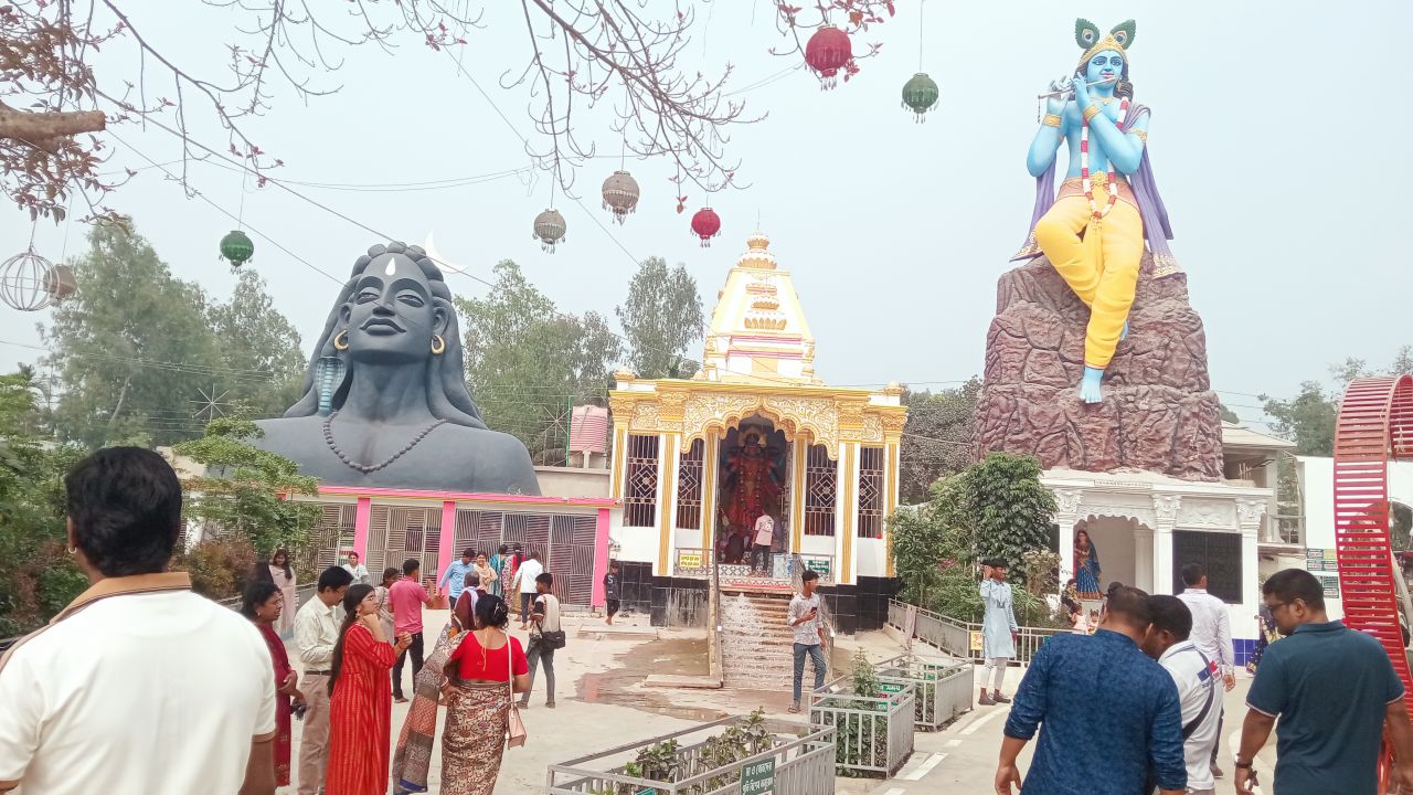 পলাশবাড়ীতে দৃষ্টিনন্দন রাধা-গোবিন্দ ও কালী মন্দির কমপ্লেক্স: আধ্যাত্মিকতা, মানবসেবা ও সম্প্রীতির অনন্য মিলনস্থল